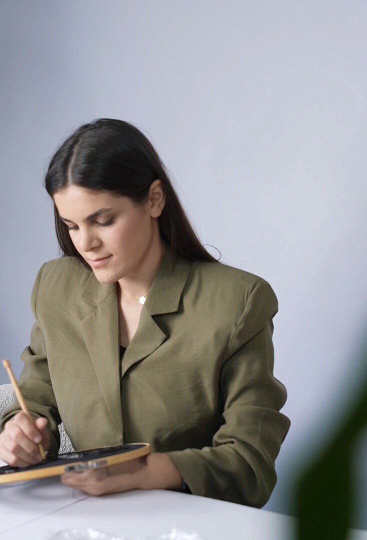 photo 5816878795904977917 y