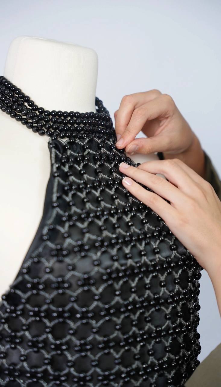 photo 5859588732380449658 y